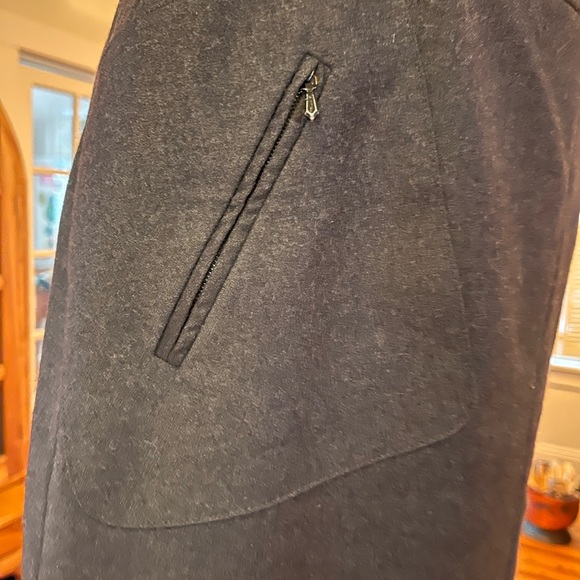 Authentic Chanel. Size 36 European. Made in France $250 - Picture 7 of 13